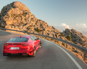 Kia Stinger Red Static (5)